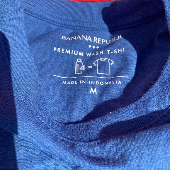 Men’s polo banana republic strip shirt and 2 t-shirts. — size Medium - Picture 5 of 8